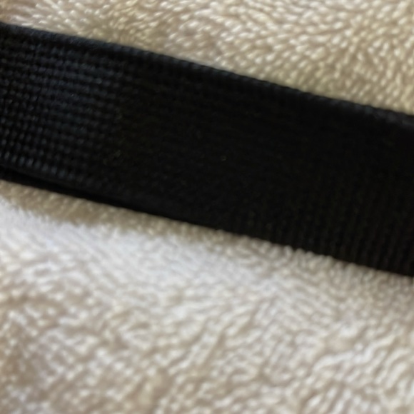 Baggallini Securtex Anti theft Memento crossbody bag - Picture 11 of 12